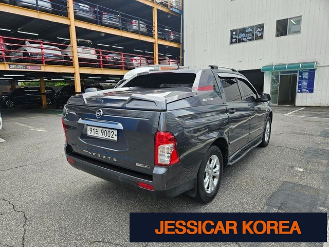 2016 KG Mobility Korando Sports - Thumbnail 12