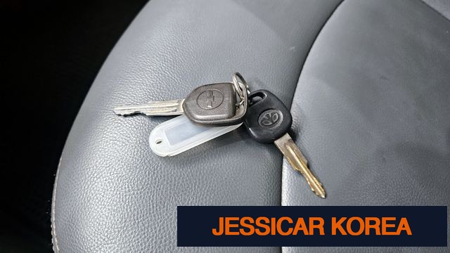 2012 Chevrolet Spark - Thumbnail 2