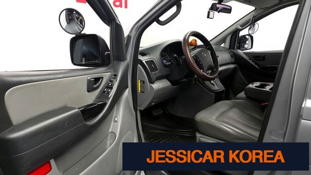 2018 Hyundai Grand Starex - Thumbnail 18