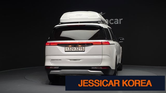2021 Kia Carnival 4th Gen - Thumbnail 8