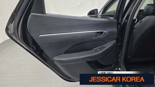 2021 Hyundai Sonata (DN8) - Thumbnail 4
