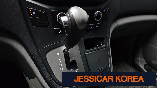 2017 Hyundai Grand Starex - Thumbnail 4