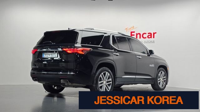 2023 Chevrolet Traverse - Thumbnail 11