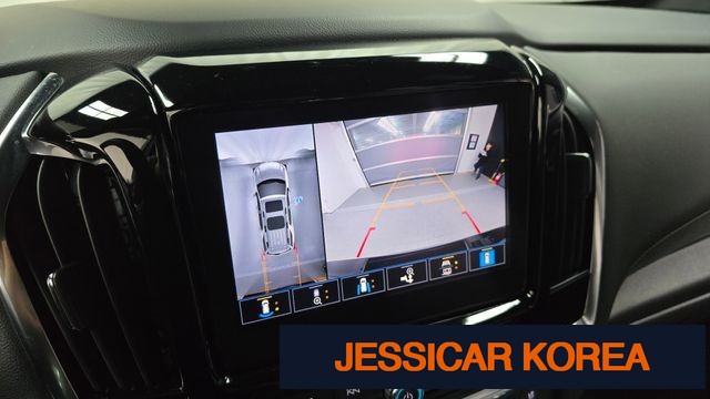 2023 Chevrolet Traverse - Thumbnail 16