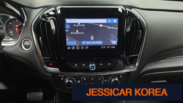 2023 Chevrolet Traverse - Thumbnail 17