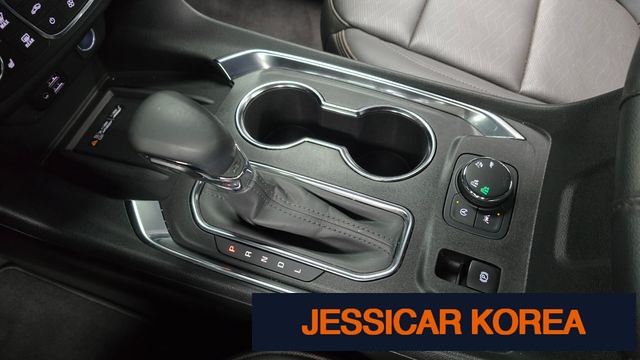 2023 Chevrolet Traverse - Thumbnail 18