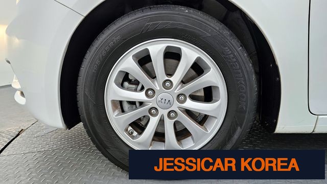 2015 Kia K3 - Thumbnail 14