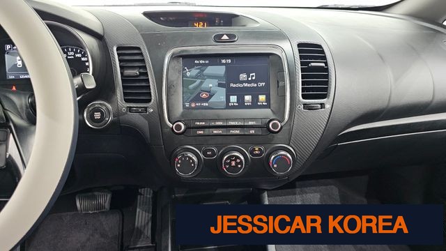 2018 Kia The New K3 - Thumbnail 3