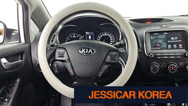 2018 Kia The New K3 - Thumbnail 5