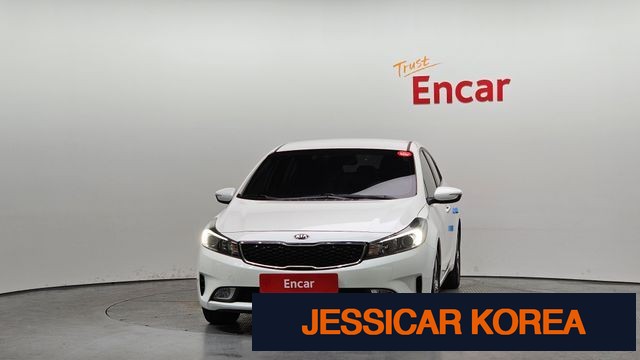 2018 Kia The New K3 - Thumbnail 11