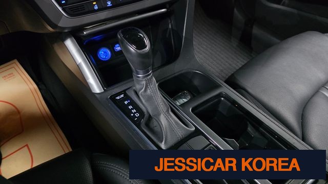 2015 Hyundai LF Sonata - Thumbnail 2