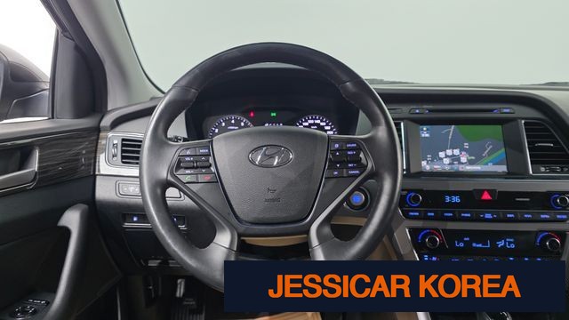 2015 Hyundai LF Sonata - Thumbnail 9
