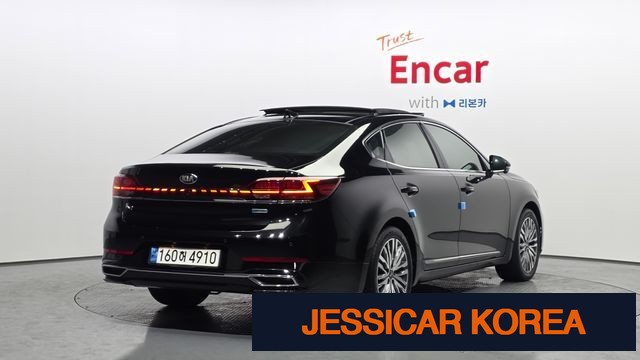 2021 Kia K7 Premier Hybrid - Thumbnail 6