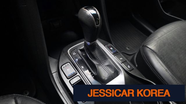 2013 Hyundai Santa Fe DM - Thumbnail 8