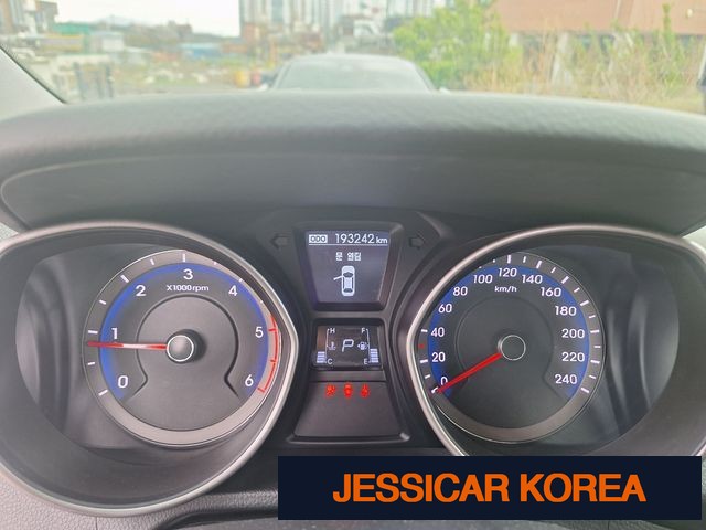 2012 Hyundai i30 (new model) - Thumbnail 2
