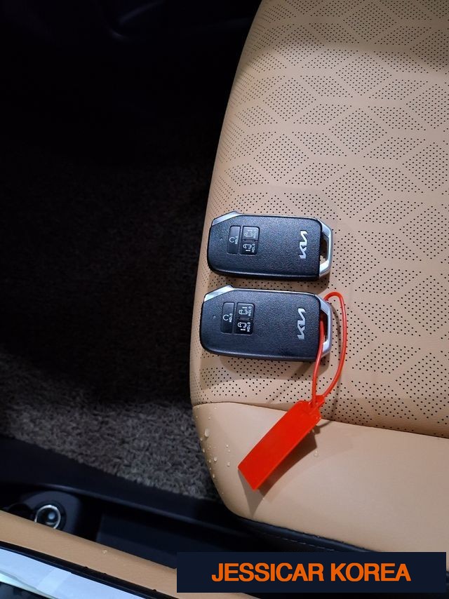 2023 Kia Carnival 4th Gen - Thumbnail 17