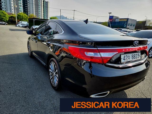 2014 Hyundai Grandeur HG - Thumbnail 11