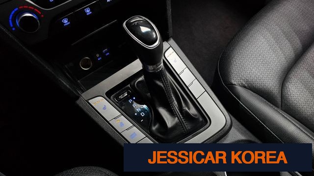 2016 Hyundai Avante AD - Thumbnail 9