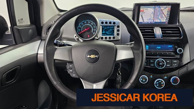 2013 Chevrolet Spark - Thumbnail 2