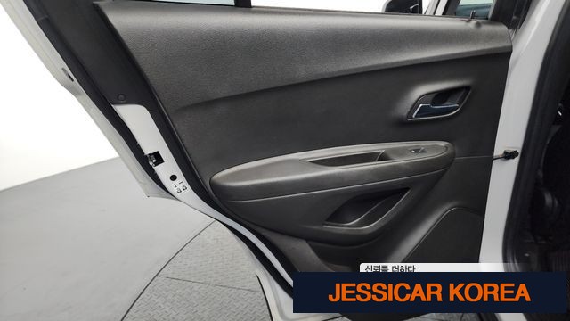 2017 Chevrolet The New Trax - Thumbnail 4