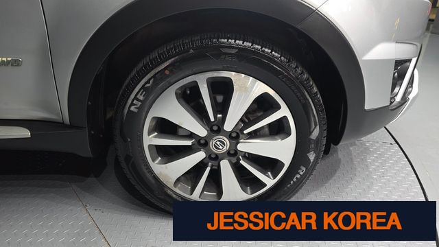 2015 KG Mobility New Korando C - Thumbnail 4