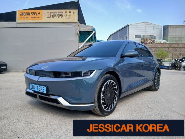 2022 Hyundai Ioniq 5 - Thumbnail 3