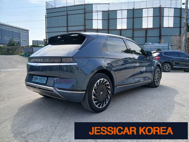 2022 Hyundai Ioniq 5 - Thumbnail 6