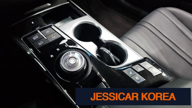 2023 Kia K8 - Thumbnail 5