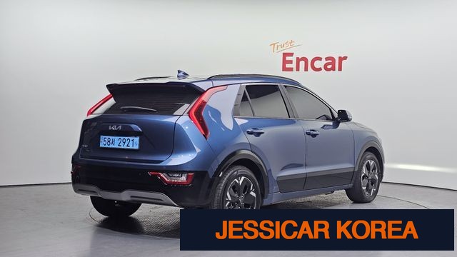 2023 Kia The All New Niro EV - Thumbnail 4