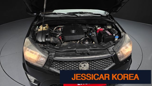 2012 KG Mobility Korando Sports - Thumbnail 6