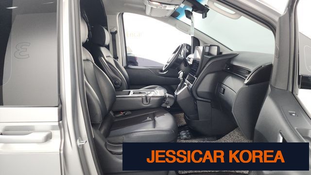 2023 Hyundai Staria - Thumbnail 5
