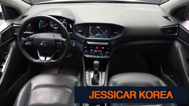2016 Hyundai Ioniq Hybrid - Thumbnail 2