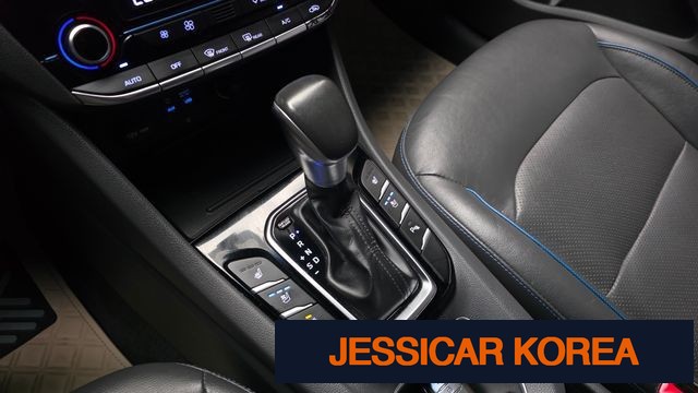 2016 Hyundai Ioniq Hybrid - Thumbnail 10