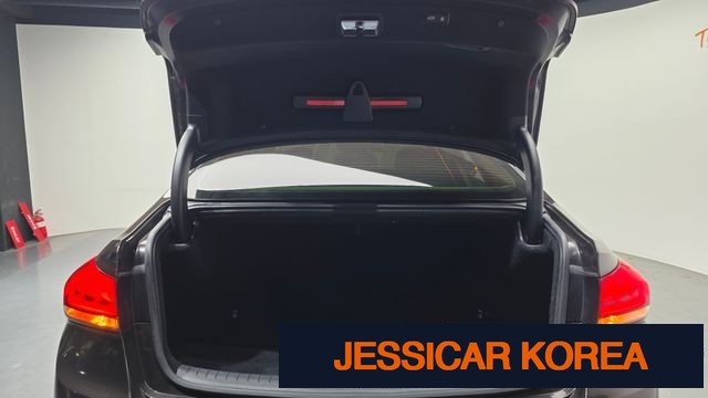 2017 Genesis G80 - Thumbnail 4
