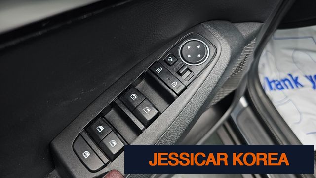 2021 Kia Seltos - Thumbnail 9