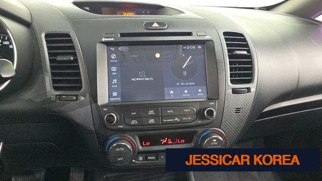 2017 Kia The New K3 - Thumbnail 9