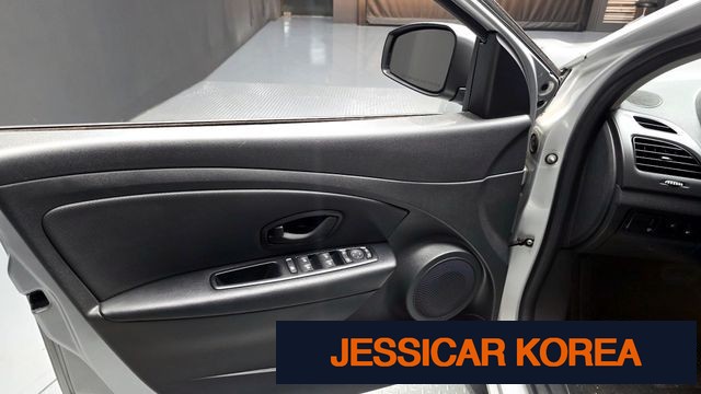 2018 Renault Korea SM3 Neo - Thumbnail 6