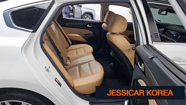 2020 Kia K7 Premier - Thumbnail 9