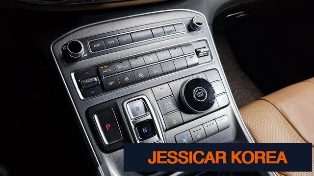 2021 Hyundai The New Santa Fe - Thumbnail 3
