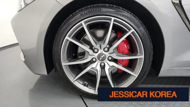 2019 Genesis G70 - Thumbnail 5