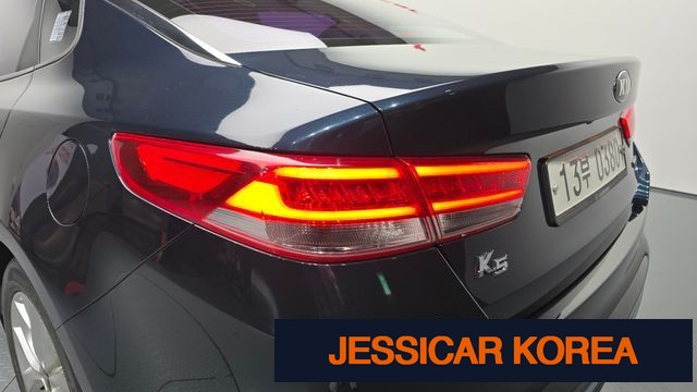 2016 Kia K5 2nd generation - Thumbnail 5