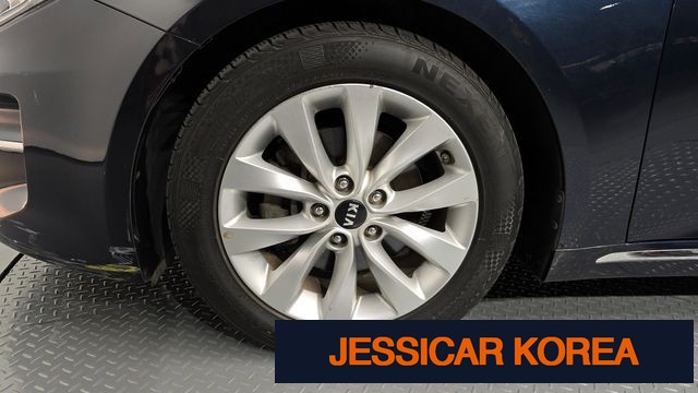2016 Kia K5 2nd generation - Thumbnail 10