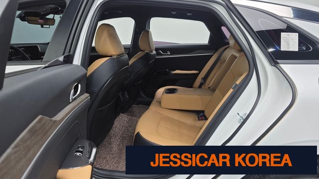 2021 Kia K5 3rd Gen - Thumbnail 3