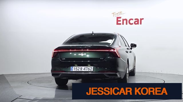 2023 Kia K8 - Thumbnail 2