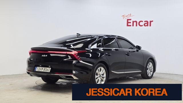 2023 Kia K8 - Thumbnail 2