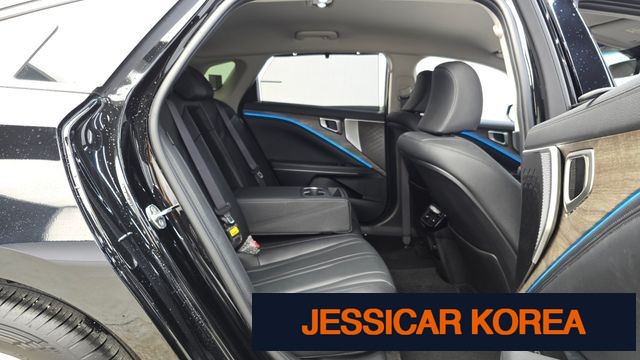 2023 Kia K8 - Thumbnail 7