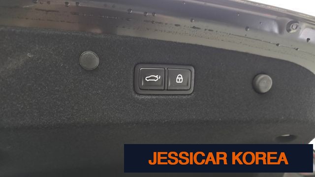 2023 Kia K8 - Thumbnail 8
