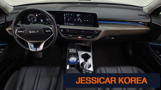 2023 Kia K8 - Thumbnail 9