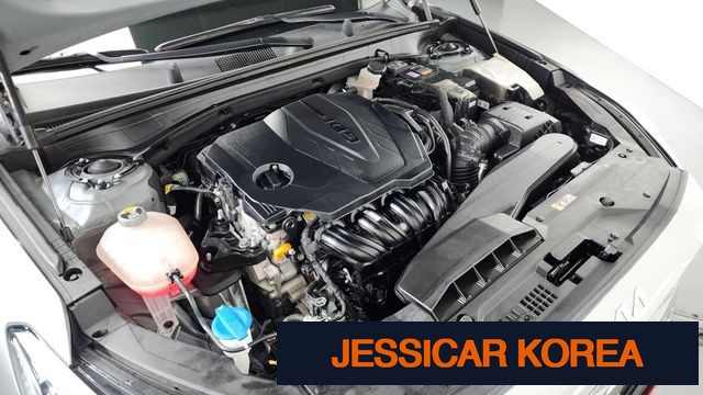 2022 Kia K8 - Thumbnail 2