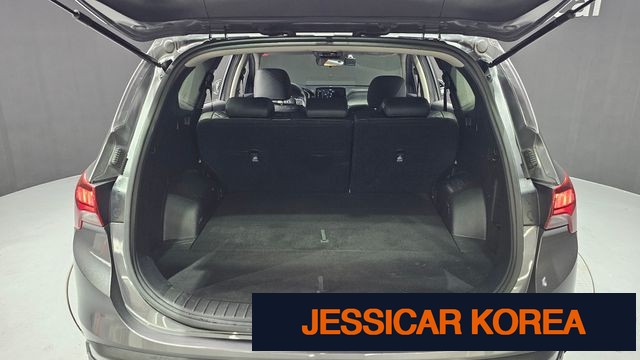 2021 Hyundai The New Santa Fe - Thumbnail 3
